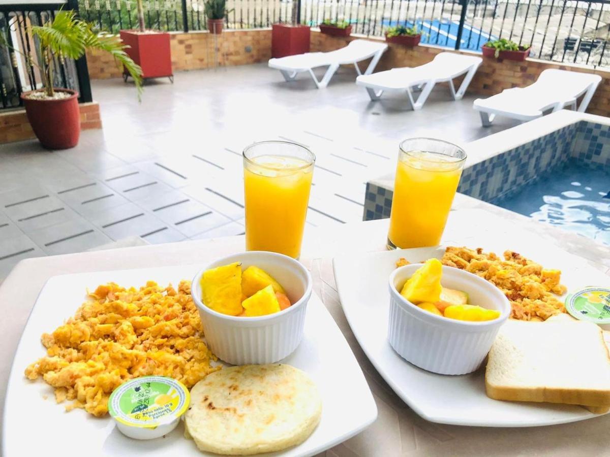 Hotel Carolina Del Mar サンタ・マルタ エクステリア 写真